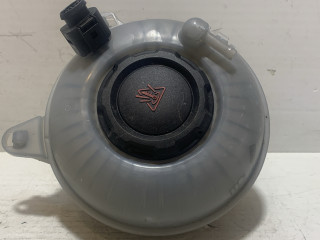 бачок расширительный Volkswagen Golf Sportsvan 1 поколение 2017, 1.2 л., CYVA, бензин, МКПП, универсал, передний привод, 5Q0121407F