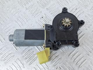 моторчик стеклоподъемника передний правый Volvo V70 2 поколение 2001, 2.4 л., B 5244 T3, бензин, АКПП, серебро, универсал, полный привод