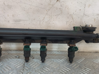 форсунка Volkswagen Golf 4 поколение 2000, 1.4 л., AXP, бензин, 037906031AA