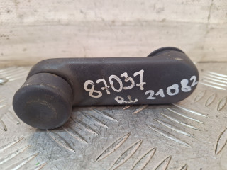 ручка стеклоподъемника Renault Espace 3 поколение 1998, 2.0 л., F3R 768, бензин, МКПП, бордовый, минивэн, передний привод, 7700811337