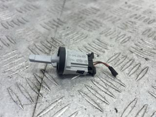 датчик температуры Volkswagen Golf 6 поколение 2012, 2.0 л., CCZB, бензин, АКПП, белый, кабриолет, передний привод, 1K0907543G