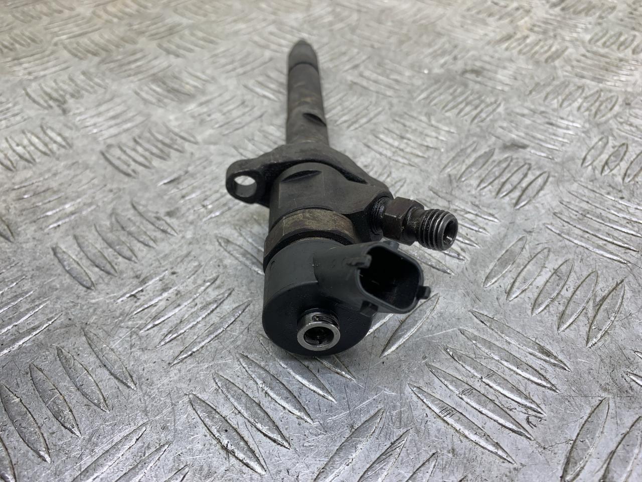 форсунка Renault Laguna 2 поколение 2004, 1.9 л., дизель, МКПП, серебро, универсал, передний привод, 0445110259, 6850852763409 - фото №1