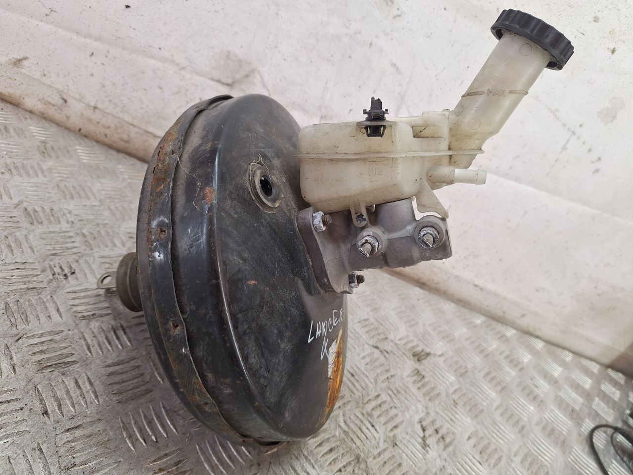 вакуумный усилитель тормозов Mitsubishi Lancer 10 поколение 2010, 03350890011 - фото №1