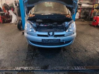 Peugeot 807 1 поколение