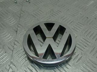 эмблема Volkswagen Polo 4 поколение 2004, 1.2 л., AWY, бензин, МКПП, черный, хетчбэк 3 дв., передний привод, 1J5853601