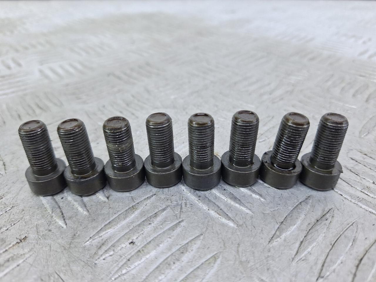 болт двигателя Mercedes-Benz C-Класс W203/S203/CL203 W203.046 2003, 1.8 л., M 271.946, бензин, АКПП, серебро, седан, задний привод - фото №1