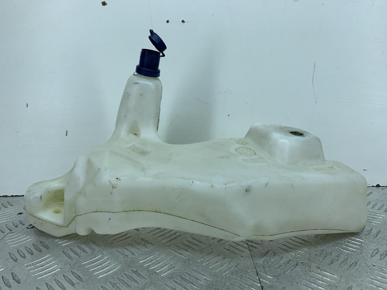 бачок омывателя Fiat Idea 1 поколение 2010, 1.4 л., 843 A1.000, бензин, МКПП, минивэн - фото №1