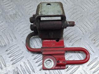 петля двери Skoda Octavia 1 поколение (A4) [рестайлинг] 1U 2010, 1.9 л., AXR, дизель, 5МКПП, красный, хетчбэк 5 дв., передний привод, 4B0833412D