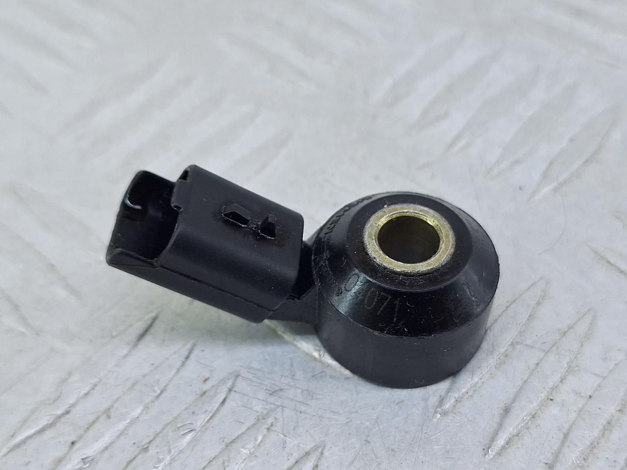 датчик детонации Citroen Xsara Picasso 1 поколение 2004, 1.8 л., 6FZ (EW7J4), бензин, МКПП, серый, передний привод, 9632754980 - фото №1