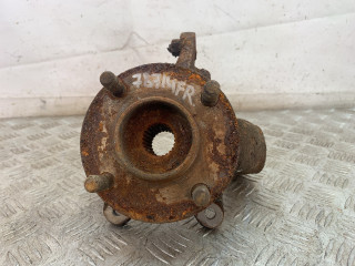 кулак поворотный правый Ford Ka 1 поколение 2001, 1.3 л., бензин, МКПП, желтый, хетчбэк 3 дв., передний привод