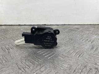 моторчик заслонки печки Mercedes-Benz C-Класс W203/S203/CL203 [рестайлинг] W203.054 2005, 3.0 л., M 272.940, бензин, АКПП, темно синий, седан, задний привод, A2038201642
