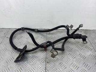 плюсовой провод аккумулятора Mercedes-Benz C-Класс W203/S203/CL203 [рестайлинг] W203.054 2005, 3.0 л., M 272.940, бензин, АКПП, темно синий, седан, задний привод