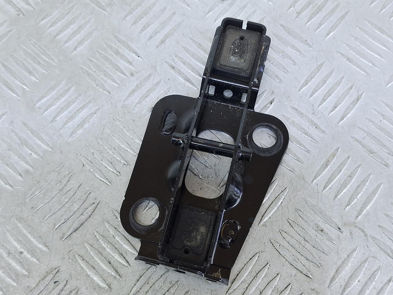 кронштейн (крепление) Volkswagen Caddy 5 поколение 2022, бежевый, фургон, передний привод, 2K5883285 - фото №1