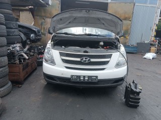 Hyundai H-1 Grand Starex