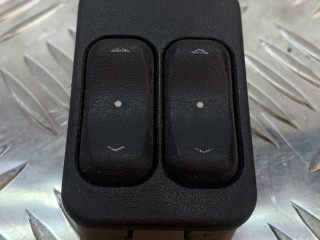 блок управления стеклоподъемниками Opel Astra G (1998 - 2009), 13363201, 90561088