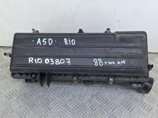 корпус воздушного фильтра Kia Rio 1 поколение 2001, 1.5 л., A5D, бензин, МКПП, красный, универсал, передний привод