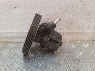 насос гидроусилителя руля Peugeot 306 1 поколение (1993 - 1997), 1.4 л., бензин, 9611256780