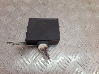 блок управления центральным замком Toyota Aygo 1 поколение AB10 [рестайлинг] 2010, 1.0 л., 1KR-FE, бензин, МКПП, красный, хетчбэк 5 дв., передний привод, 897400H011