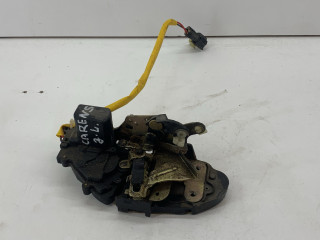 замок двери задней левой Kia Carens 1 поколение 2000