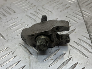 крепление форсунки Citroen C2 1 поколение 2006, 1.4 л., 8HZ (DV4TD), дизель, робот, черный, хетчбэк 3 дв., передний привод