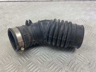 патрубок воздушного фильтра Nissan NV200 1 поколение (2009 - 2026), 70593422