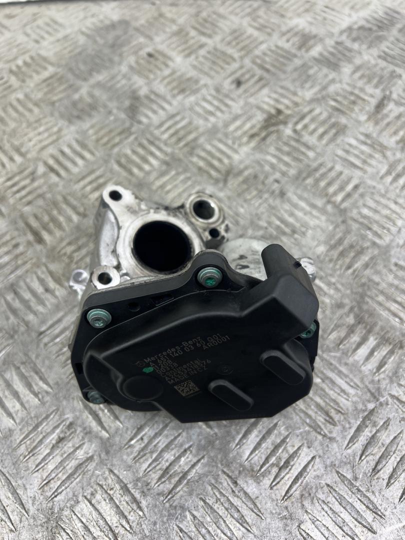 клапан EGR Mercedes-Benz E-Класс W212/S212/C207/A207 C207 2011, 2.1 л., OM 651.911, дизель, АКПП, черный, кабриолет, задний привод, A6511400360, A6511400360Q01 - фото №1