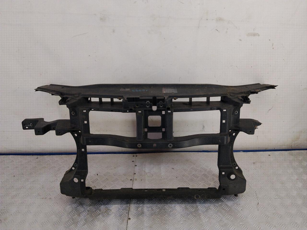 передняя панель крепления облицовки (телевизор) Volkswagen Passat B6 (2005 - 2010), 2.0 л., дизель, универсал, 3C0805588D, 3C0805594D - фото №1