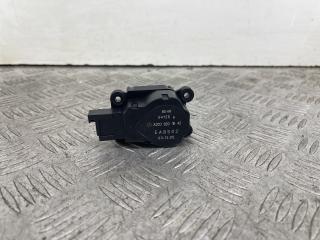 моторчик заслонки печки Mercedes-Benz C-Класс W203/S203/CL203 [рестайлинг] W203.054 2005, 3.0 л., M 272.940, бензин, АКПП, темно синий, седан, задний привод, A2038201642