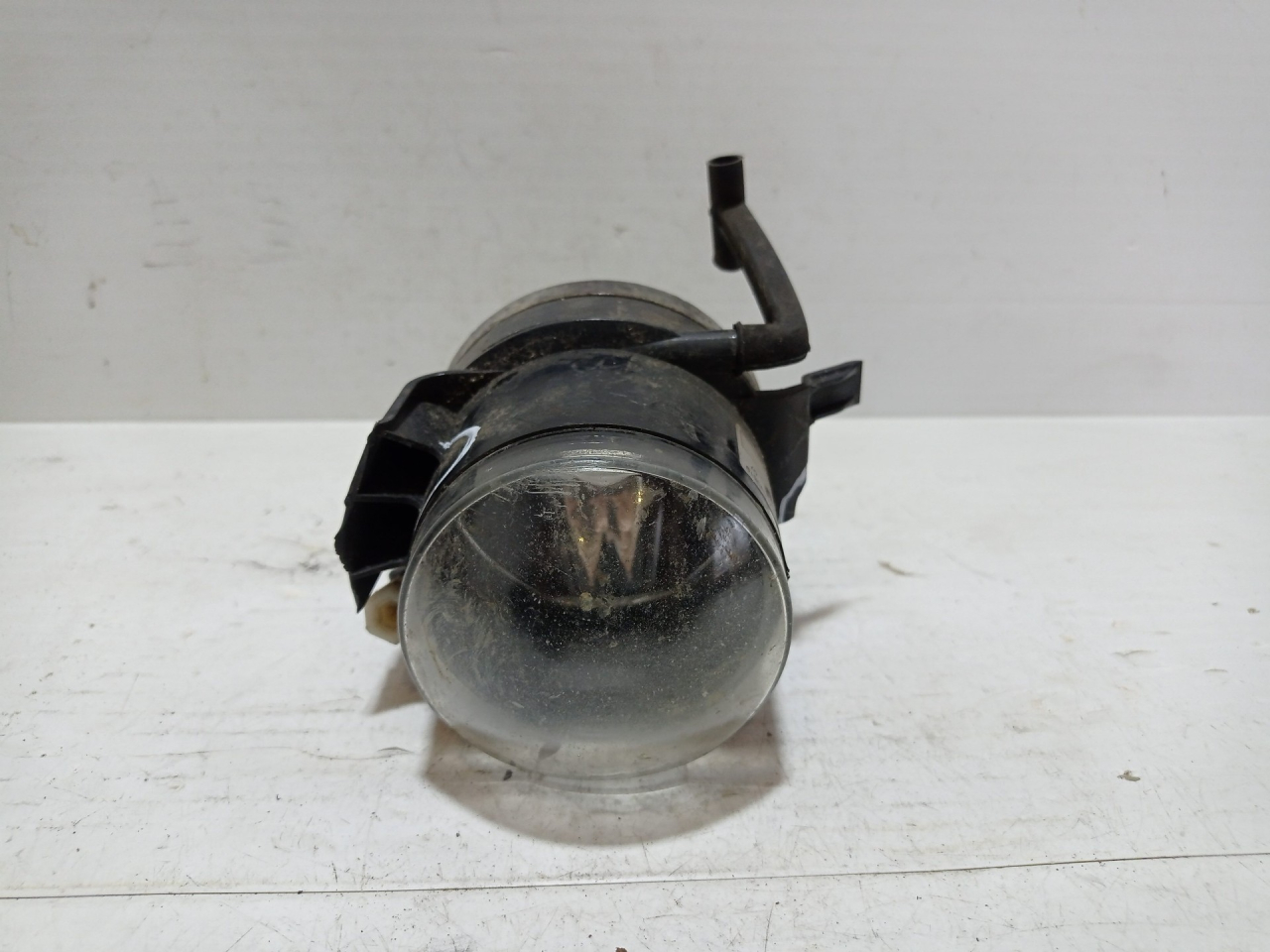 фара противотуманная правая BMW 5 серия E60/E61 2006, 2.5 л., M54 B25 (256S3), бензин, МКПП, серый, универсал, задний привод, E2E57S, 616.01.000.01, 6910792 - фото №1