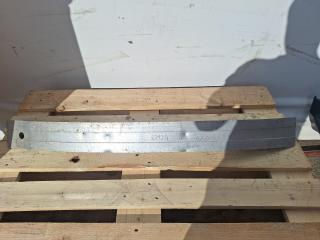 усилитель бампера переднего Audi A3 8P 2003, 1.9 л., дизель, МКПП, хетчбэк 3 дв., передний привод