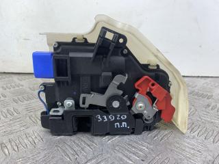 замок двери передней правой Volkswagen Golf 5 поколение 2007, 1.4 л., CAXA, бензин, 6МКПП, серый, универсал, передний привод