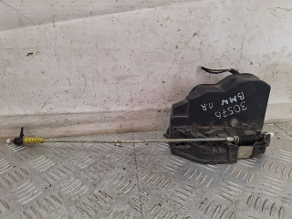 замок двери передней правой BMW 1 серия E81/E82/E87/E88 2005, 2.0 л., дизель, МКПП, хетчбэк 5 дв., задний привод, 7167068