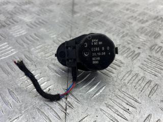 моторчик заслонки печки BMW 5 серия E60/E61 [рестайлинг] E60 (2007 - 2010), 2.5 л., N53 B25 A, бензин, АКПП, белый, седан, задний привод, 6942994