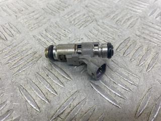 форсунка Peugeot 206 1 поколение [рестайлинг] (2002 - 2009), 1.4 л., KFU (ET3J4), бензин, МКПП, серебро, хетчбэк 3 дв., передний привод