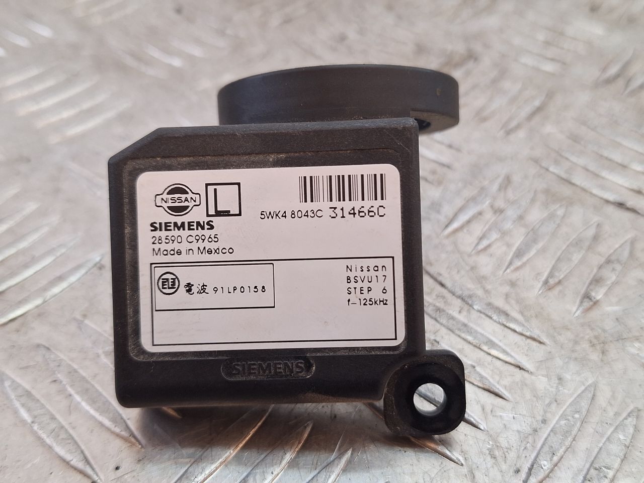 антенна иммобилайзера Nissan Almera Tino V10 2003, 1.8 л., QG18DE, бензин, АКПП, голубой, минивэн, передний привод, 28590C9965, 5WK48043C - фото №1