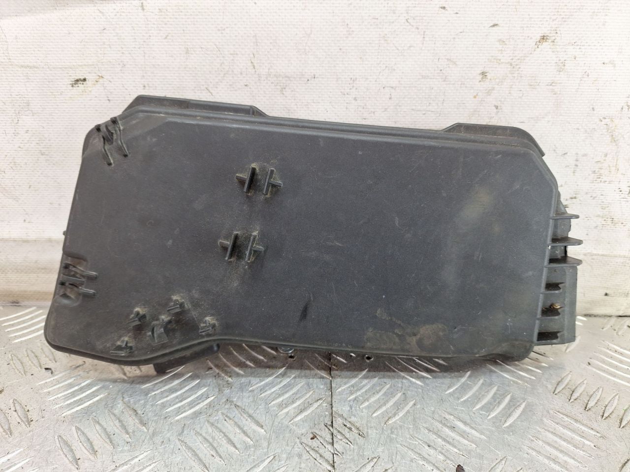 крышка блока предохранителей Mercedes-Benz C-Класс W204/S204 2007, 1.8 л., M 271.950, бензин, АКПП, серебро, седан, задний привод, A2045400082 - фото №1