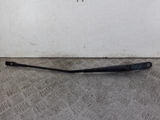 щеткодержатель (поводок стеклоочистителя, дворник) Audi A4 B9 2017, 1.4 л., CVNA, бензин, 6МКПП, темно-синий, универсал, передний привод, 8W1955408