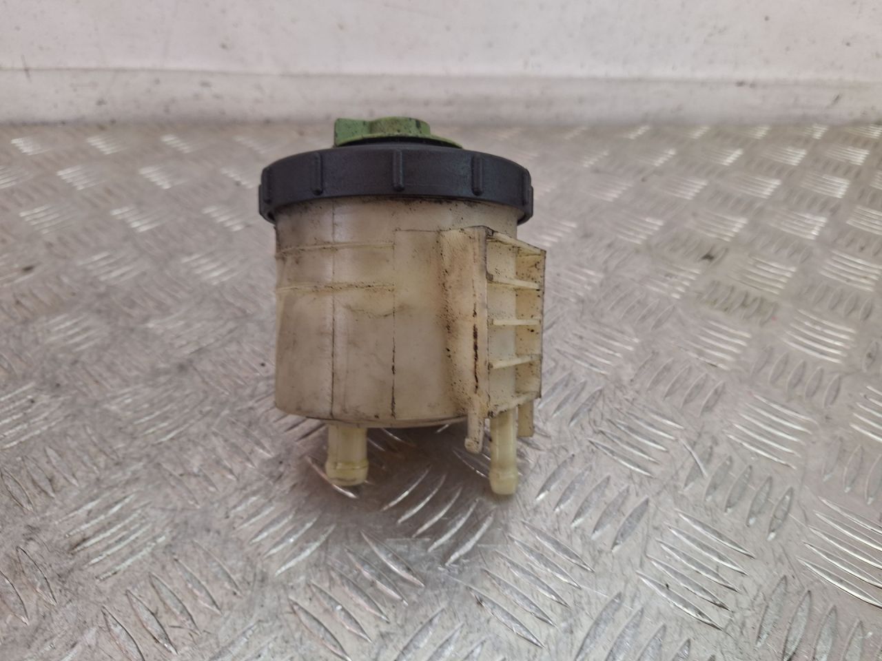 бачок гидроусилителя Volkswagen Transporter T4 (1990 - 2003), 1.9 л., дизель, 701422373, 701422377 - фото №1