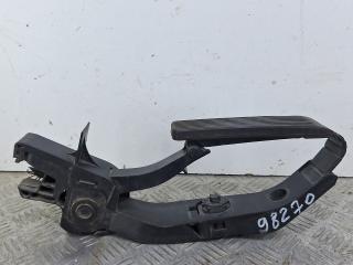 педаль Mercedes-Benz C-Класс W203/S203/CL203 [рестайлинг] 2005, 2.2 л., дизель, серебро, универсал, задний привод, A2113010001, A2113000404