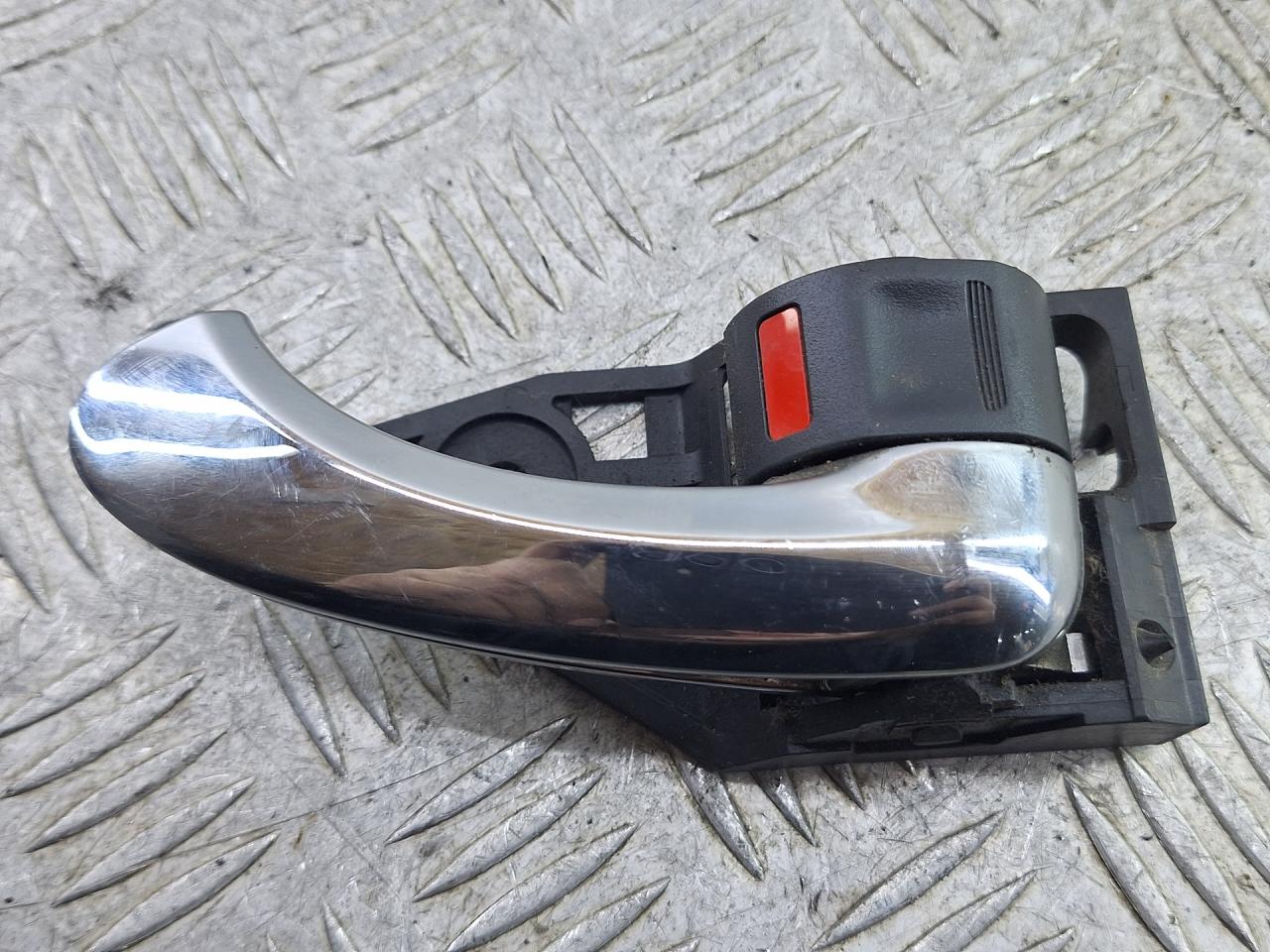 ручка внутренняя задняя правая Toyota RAV4 3 поколение (XA30) 2008 - фото №1