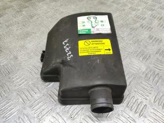 крышка блока предохранителей Volvo V70 2 поколение 2001, 2.4 л., B 5244 T3, бензин, АКПП, серебро, универсал, полный привод, 09469724