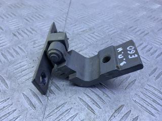 петля двери BMW 5 серия E60/E61 (2002 - 2007), 7068090