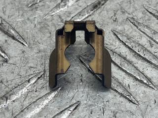 крепление форсунки Nissan Micra 2 поколение (K11) (1992 - 2003)