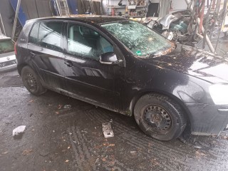 Volkswagen Golf 5 поколение