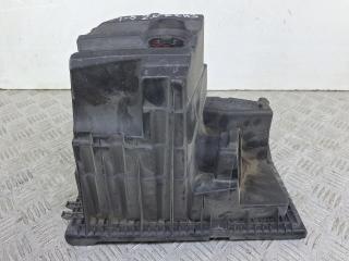 корпус воздушного фильтра Volkswagen Transporter T5 (2003 - 2009), 7H0129601B