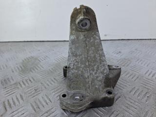 кронштейн двигателя Mercedes-Benz C-Класс W203/S203/CL203 W203.046 2003, 1.8 л., M 271.946, бензин, АКПП, серебро, седан, задний привод, A2712230904