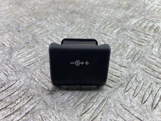 гнездо прикуривателя Land Rover Discovery 3 поколение L319 2007, 2.7 л., 276DT, дизель, АКПП, серый, внедорожник 5 дв., полный привод