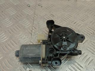 моторчик стеклоподъемника передний левый Volkswagen Golf Sportsvan 1 поколение 2017, 1.2 л., CYVA, бензин, МКПП, универсал, передний привод, 5Q0959802