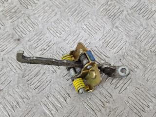 ограничитель открывания двери Renault Megane 1 поколение [рестайлинг] (1999 - 2003), бордовый, передний привод