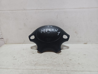 подушка безопасности водителя Renault Megane 1 поколение 1998, 1.6 л., K4M 720, бензин, МКПП, хетчбэк 5 дв., передний привод, 7700420525C